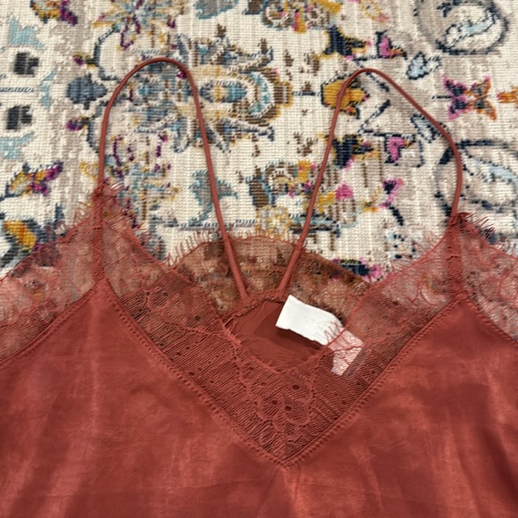 Lace Tank top - Picture 2 of 6